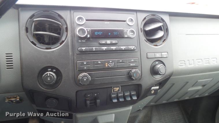image for item DA7835 2012 Ford F250 Super Duty SuperCab pickup truck