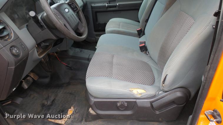 image for item DA7835 2012 Ford F250 Super Duty SuperCab pickup truck