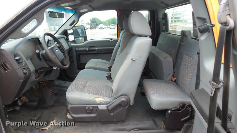 image for item DA7835 2012 Ford F250 Super Duty SuperCab pickup truck