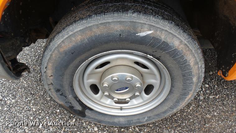 image for item DA7835 2012 Ford F250 Super Duty SuperCab pickup truck