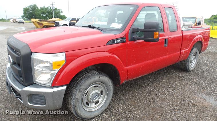 image for item DA7836 2011 Ford F250 Super Duty SuperCab pickup truck