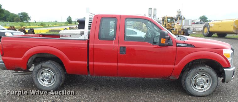 image for item DA7836 2011 Ford F250 Super Duty SuperCab pickup truck