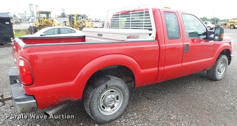 image for item DA7836 2011 Ford F250 Super Duty SuperCab pickup truck