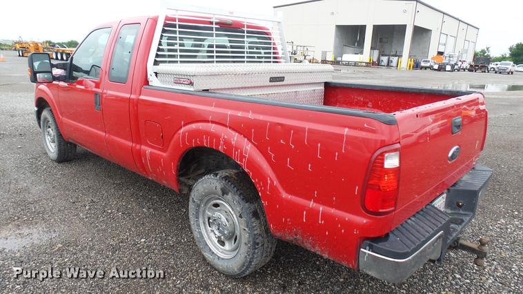 image for item DA7836 2011 Ford F250 Super Duty SuperCab pickup truck