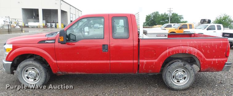 image for item DA7836 2011 Ford F250 Super Duty SuperCab pickup truck