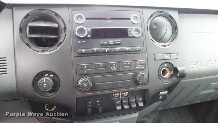 image for item DA7836 2011 Ford F250 Super Duty SuperCab pickup truck