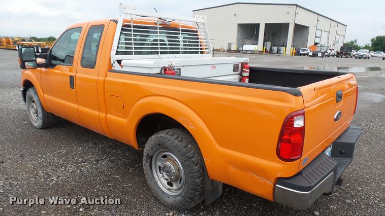 image for item DA7837 2013 Ford F250 Super Duty SuperCab pickup truck