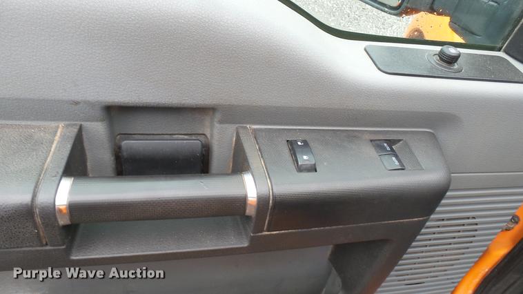 image for item DA7837 2013 Ford F250 Super Duty SuperCab pickup truck