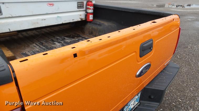 image for item DA7837 2013 Ford F250 Super Duty SuperCab pickup truck