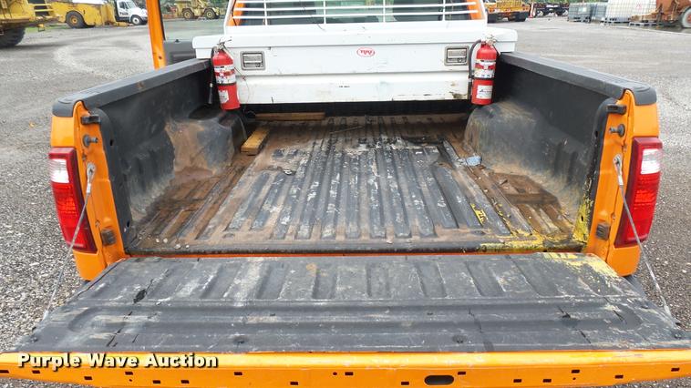 image for item DA7837 2013 Ford F250 Super Duty SuperCab pickup truck