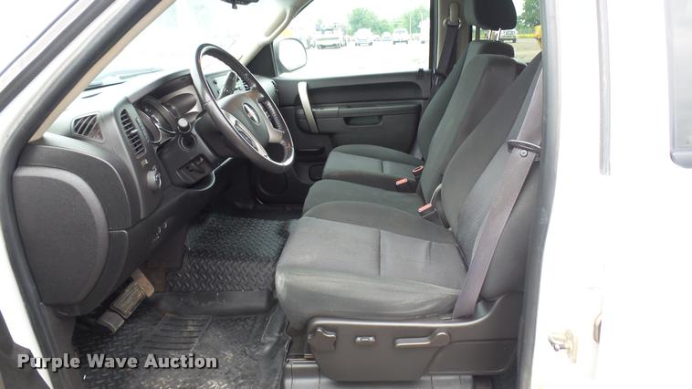 image for item DA7838 2011 GMC Sierra 1500 Crew Cab pickup truck