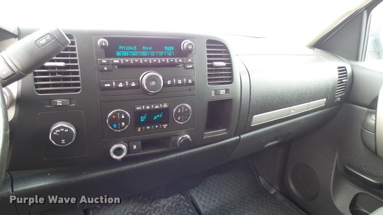 image for item DA7838 2011 GMC Sierra 1500 Crew Cab pickup truck