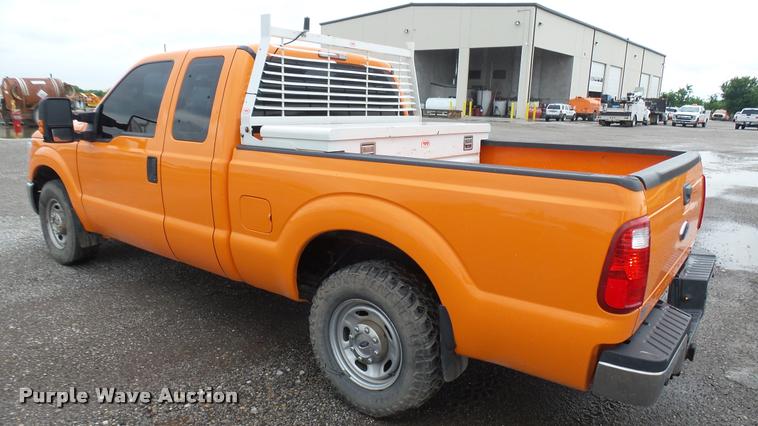 image for item DA7840 2014 Ford F250 Super Duty SuperCab pickup truck