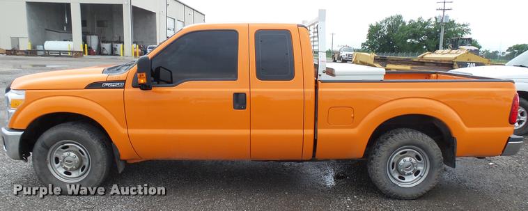 image for item DA7840 2014 Ford F250 Super Duty SuperCab pickup truck