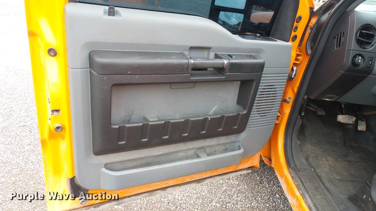 image for item DA7840 2014 Ford F250 Super Duty SuperCab pickup truck