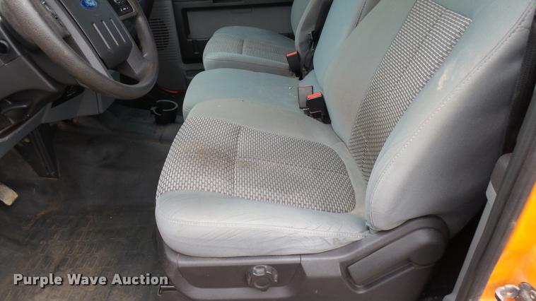 image for item DA7840 2014 Ford F250 Super Duty SuperCab pickup truck