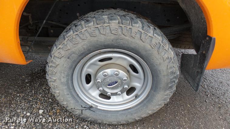 image for item DA7840 2014 Ford F250 Super Duty SuperCab pickup truck