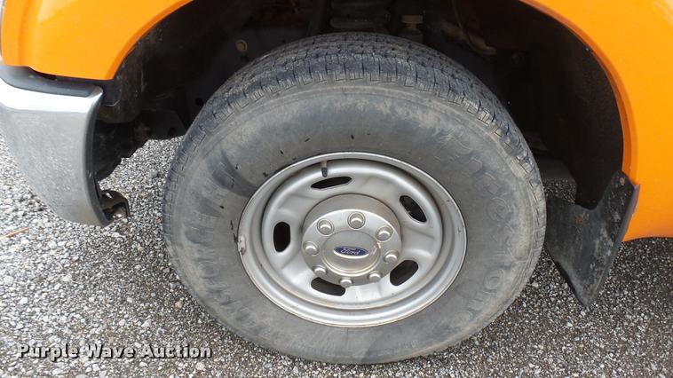 image for item DA7840 2014 Ford F250 Super Duty SuperCab pickup truck