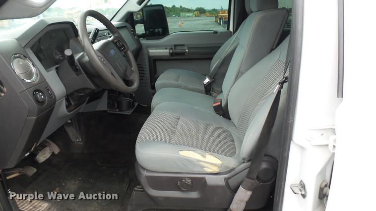 image for item DA7841 2014 Ford F250 Super Duty Crew Cab pickup truck