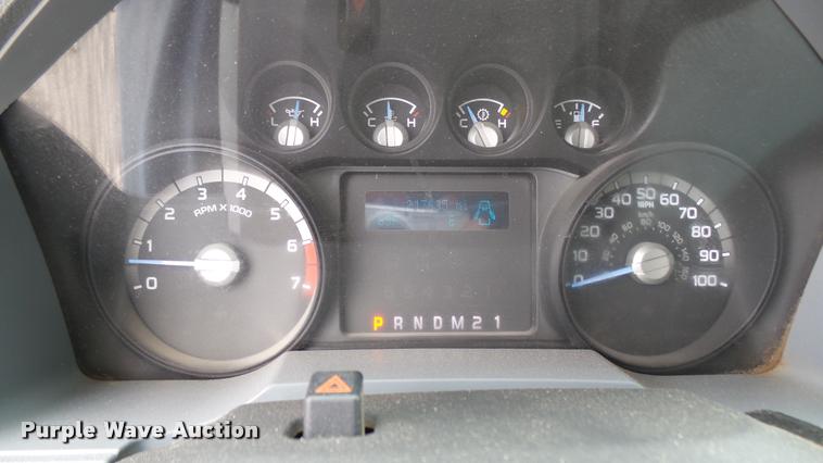 image for item DA7841 2014 Ford F250 Super Duty Crew Cab pickup truck