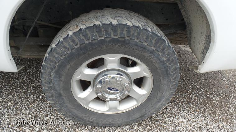 image for item DA7841 2014 Ford F250 Super Duty Crew Cab pickup truck