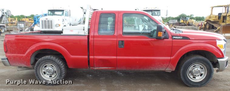 image for item DA7856 2012 Ford F250 Super Duty SuperCab pickup truck