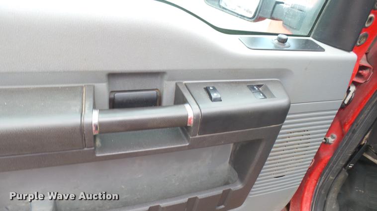 image for item DA7856 2012 Ford F250 Super Duty SuperCab pickup truck