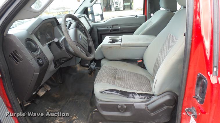 image for item DA7856 2012 Ford F250 Super Duty SuperCab pickup truck