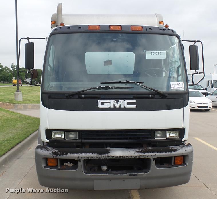 image for item DA7862 1999 GMC T6500 box truck
