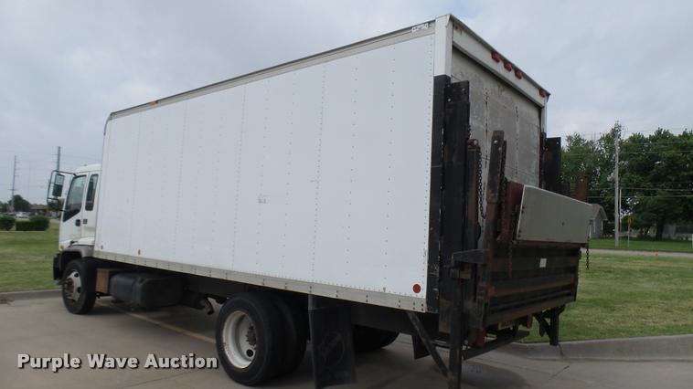 image for item DA7862 1999 GMC T6500 box truck