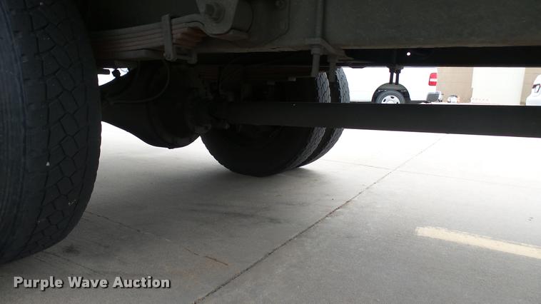 image for item DA7862 1999 GMC T6500 box truck