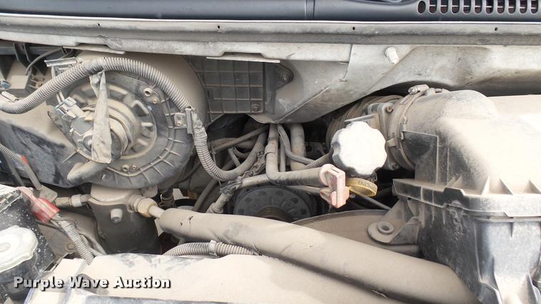 image for item DA7865 1999 Chevrolet Express 3500 Cargo box truck