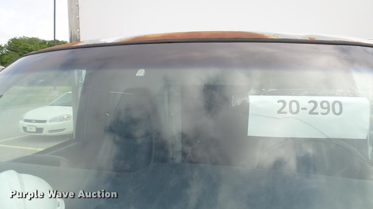 image for item DA7865 1999 Chevrolet Express 3500 Cargo box truck