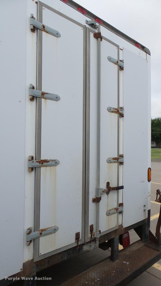 image for item DA7865 1999 Chevrolet Express 3500 Cargo box truck