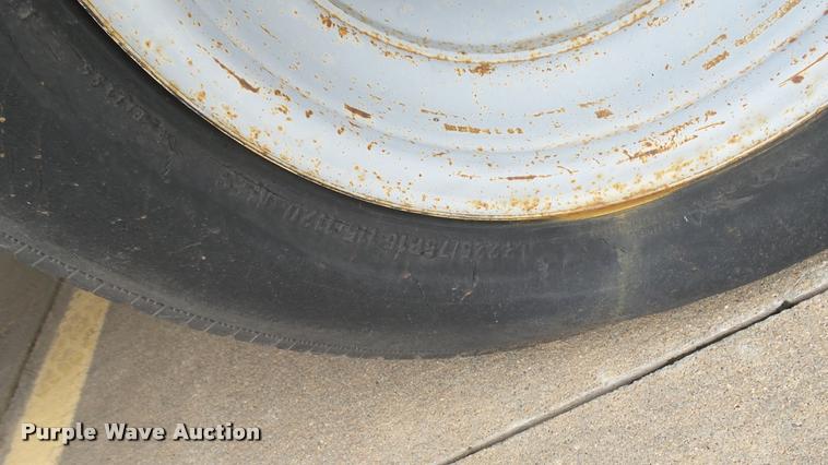 image for item DA7865 1999 Chevrolet Express 3500 Cargo box truck