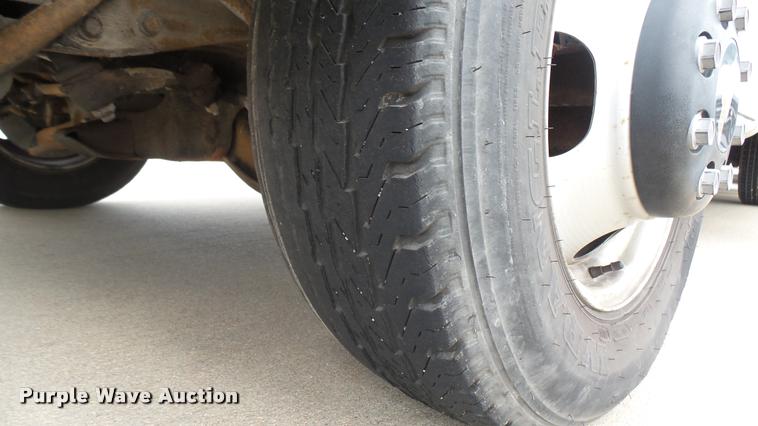 image for item DA7865 1999 Chevrolet Express 3500 Cargo box truck