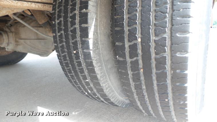 image for item DA7865 1999 Chevrolet Express 3500 Cargo box truck