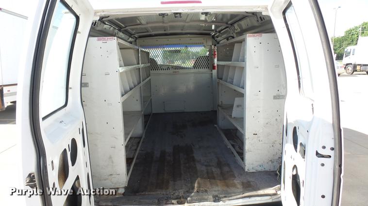 image for item DA7870 1998 Ford Econoline E250 van