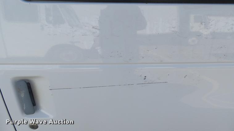 image for item DA7870 1998 Ford Econoline E250 van