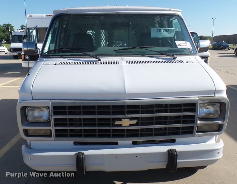 image for item DA7871 1995 Chevrolet G10 van