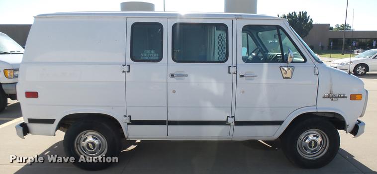 image for item DA7871 1995 Chevrolet G10 van