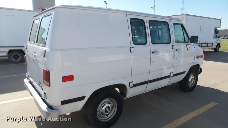 image for item DA7871 1995 Chevrolet G10 van