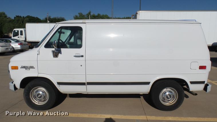 image for item DA7871 1995 Chevrolet G10 van