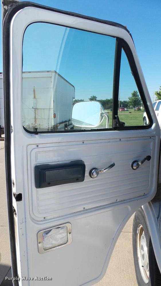 image for item DA7871 1995 Chevrolet G10 van