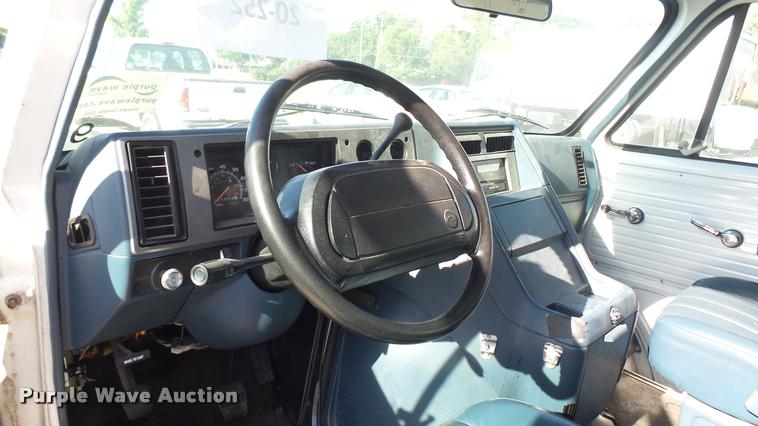 image for item DA7871 1995 Chevrolet G10 van