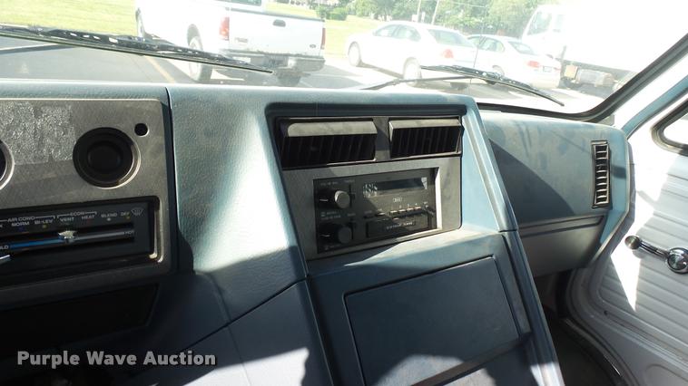 image for item DA7871 1995 Chevrolet G10 van
