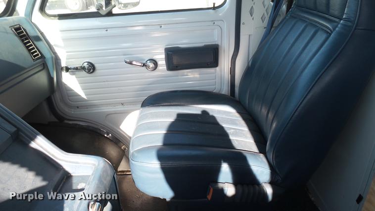 image for item DA7871 1995 Chevrolet G10 van