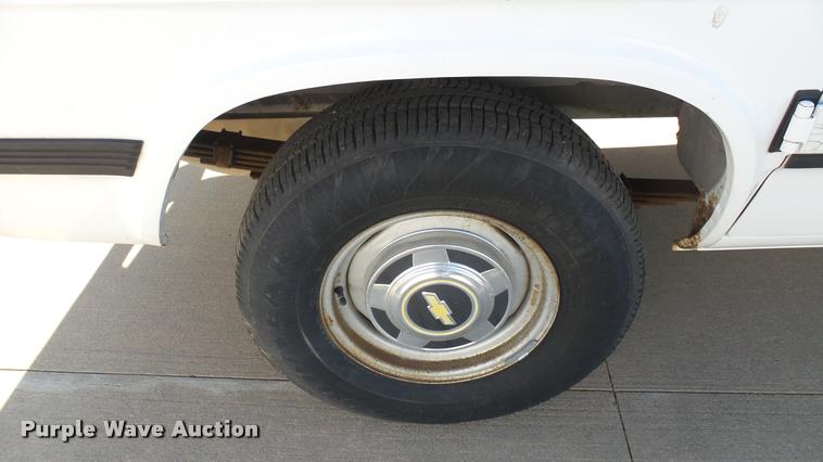 image for item DA7871 1995 Chevrolet G10 van