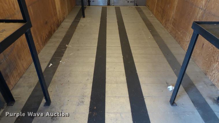 image for item DA7872 2003 Workhorse P42 delivery truck