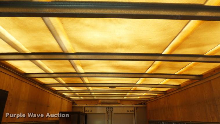 image for item DA7872 2003 Workhorse P42 delivery truck